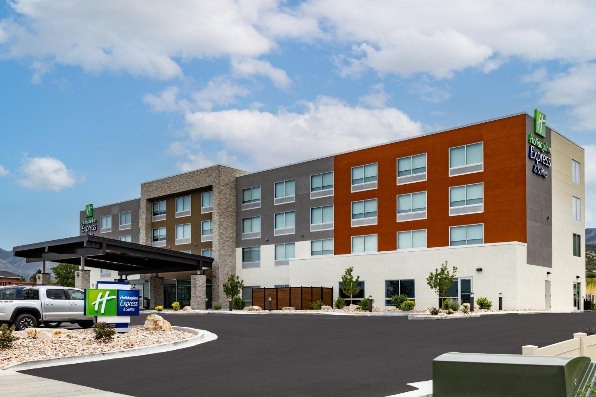 Holiday Inn Express & Suites - Nephi By Ihg Bagian luar foto